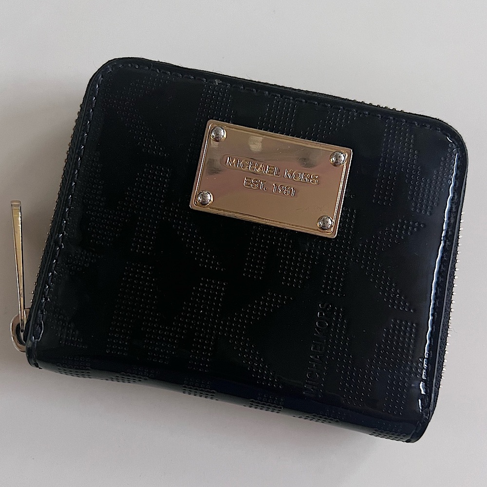 Michael Kors Black Patent Leather Zip Wallet with Gold Plaque
